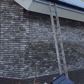 Voegwerk: Huis + tuinmuur Dreumel